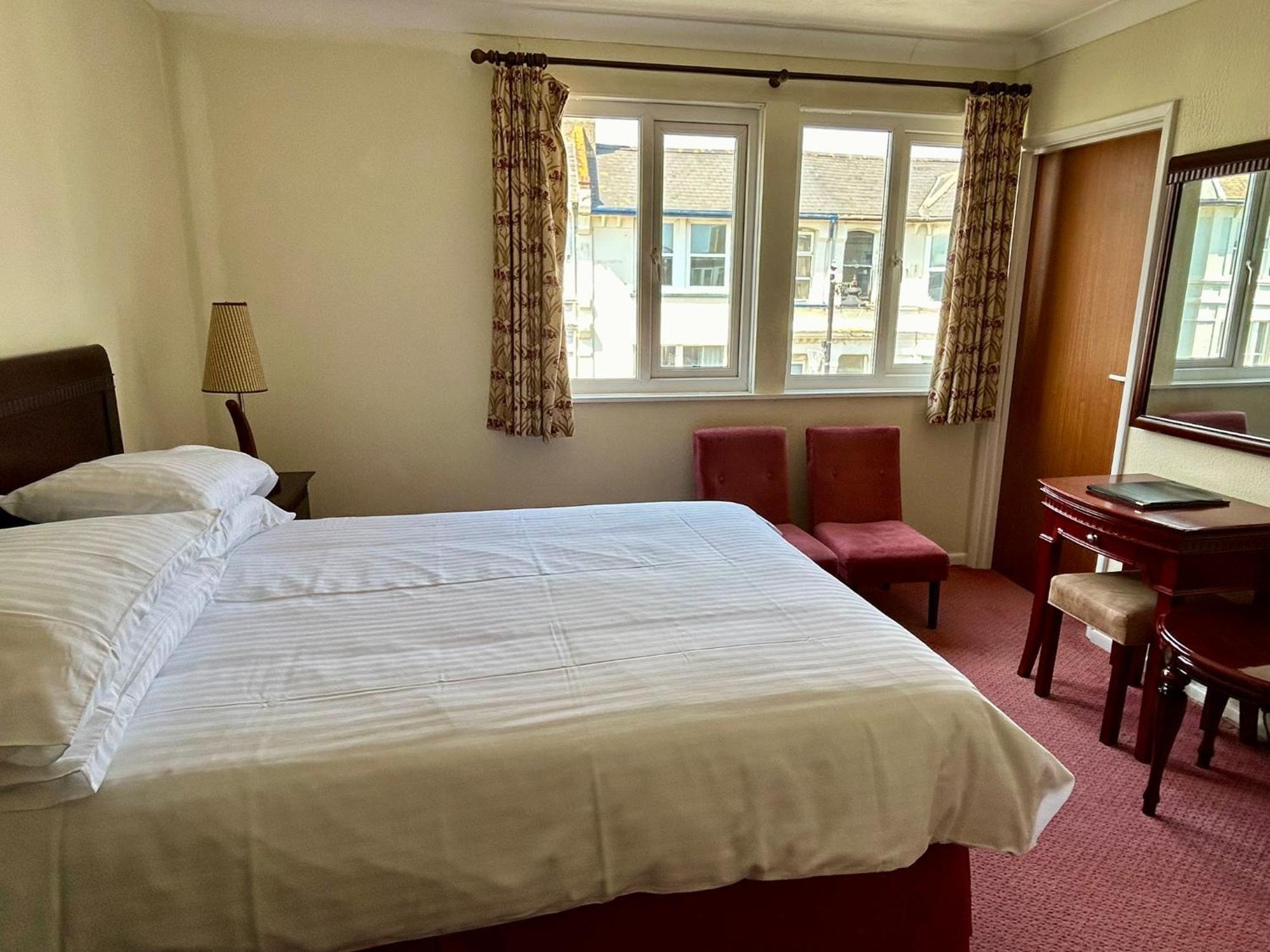 Regent Court - Seafront, Sandown - Free Car Ferry For Bookings Of 3 Or More Nights, Subject To Availability 部屋 写真