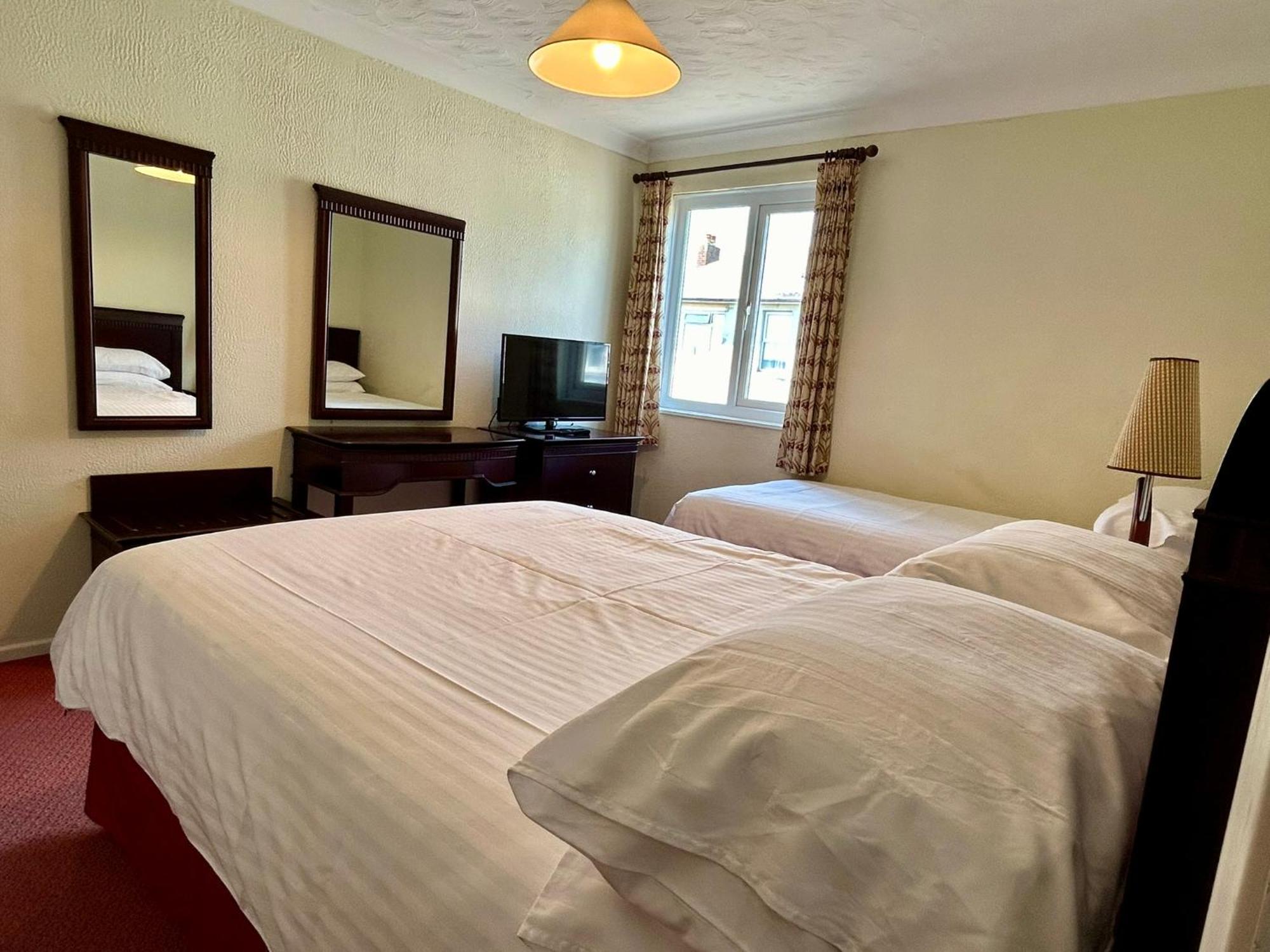 Regent Court - Seafront, Sandown - Free Car Ferry For Bookings Of 3 Or More Nights, Subject To Availability 部屋 写真