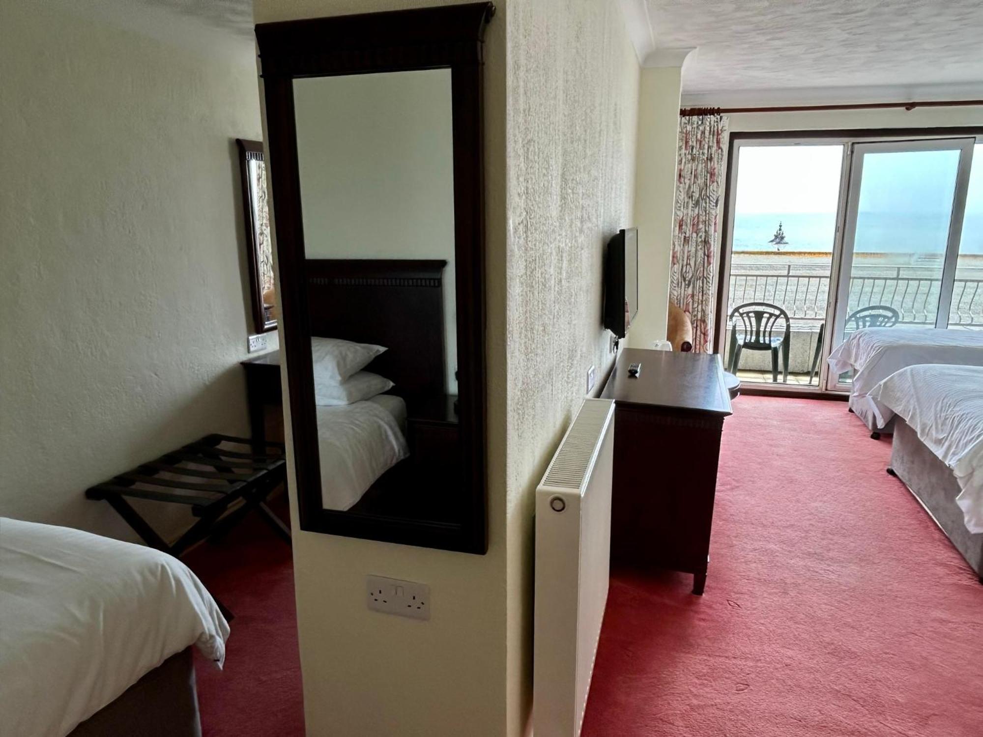 Regent Court - Seafront, Sandown - Free Car Ferry For Bookings Of 3 Or More Nights, Subject To Availability 部屋 写真