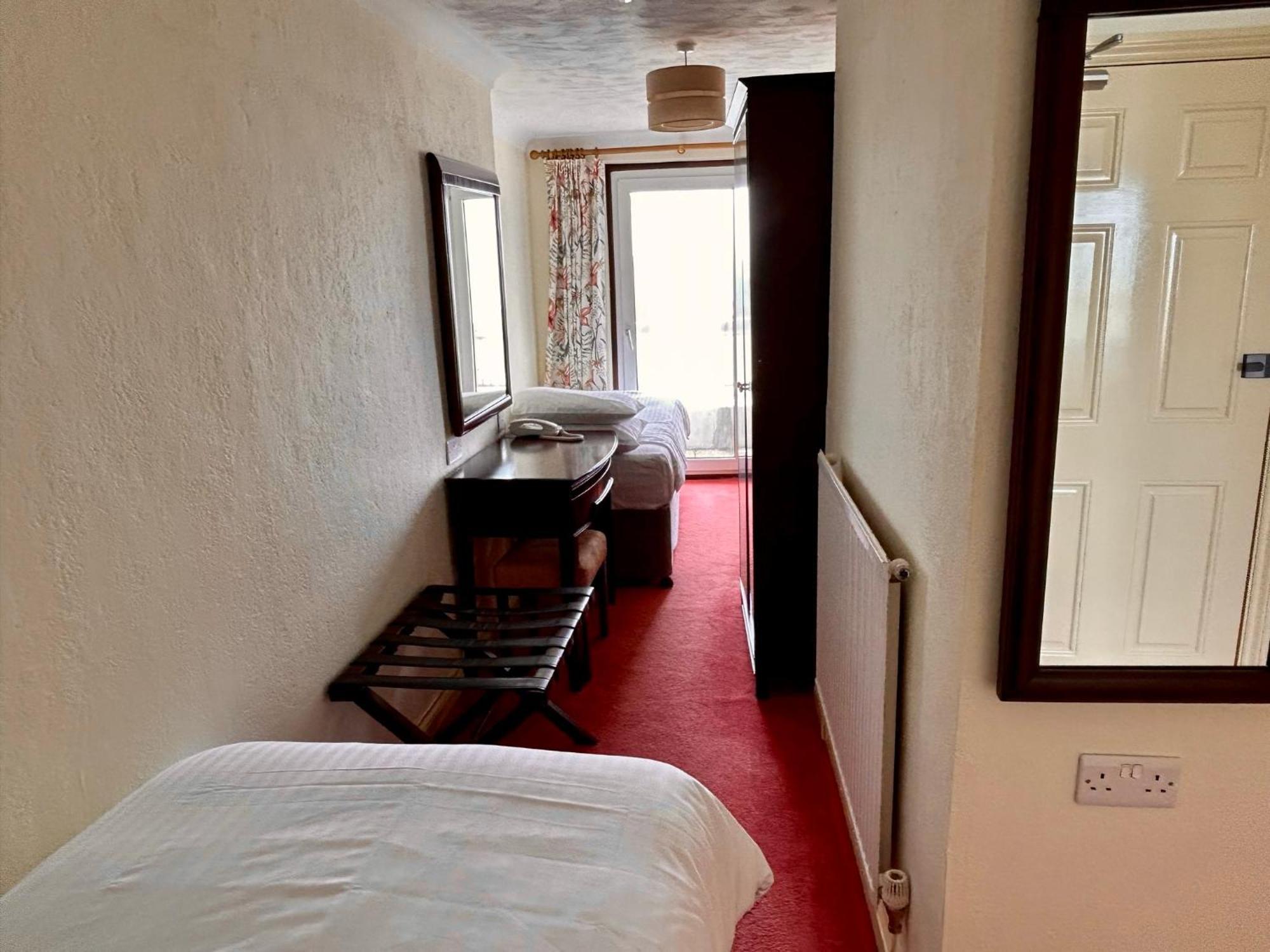 Regent Court - Seafront, Sandown - Free Car Ferry For Bookings Of 3 Or More Nights, Subject To Availability エクステリア 写真
